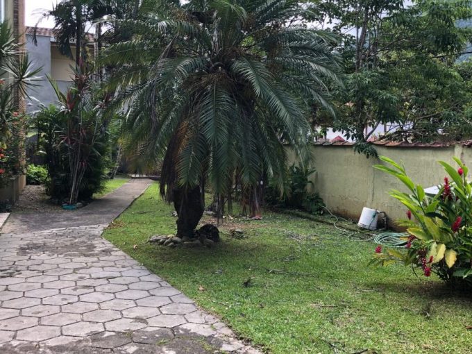 Apartamento térreo 69m² – Praia do Lázaro – Ubatuba