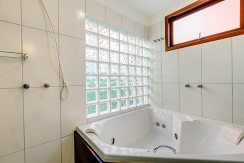 casa-para-alugar-temporada-casa-a-venda-condominio-praia-do-lazaro-ubatuba-cida-esteves (2)