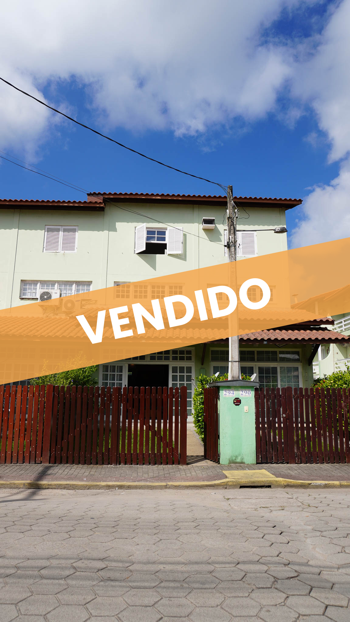 Triplex 3 Dorm – 175m² Total – Vendido – Saco da Ribeira